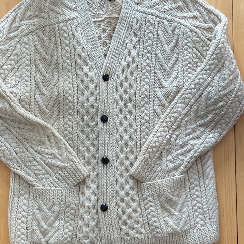 Gaeltarra hand knit 100% Irish wool